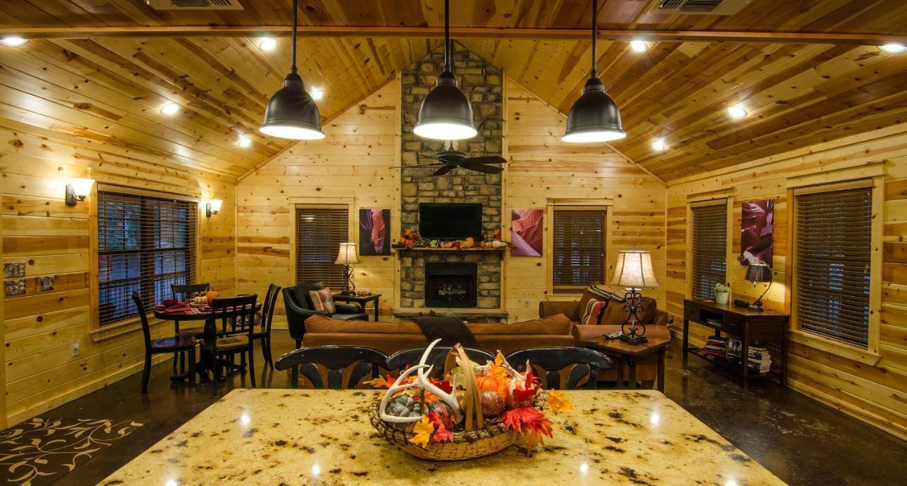 Shine On Harvest Moon W Bbq Villa Broken Bow Exterior foto